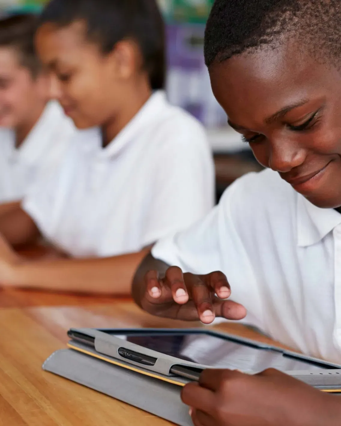 The "Back to School" project and the fight against educational inequality in 16 African countries 